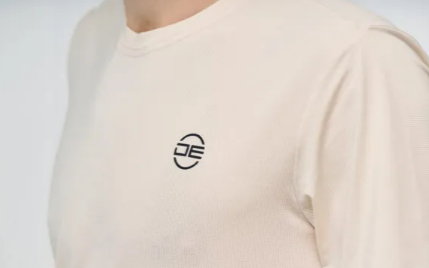 Футболка DE Wmn айвори